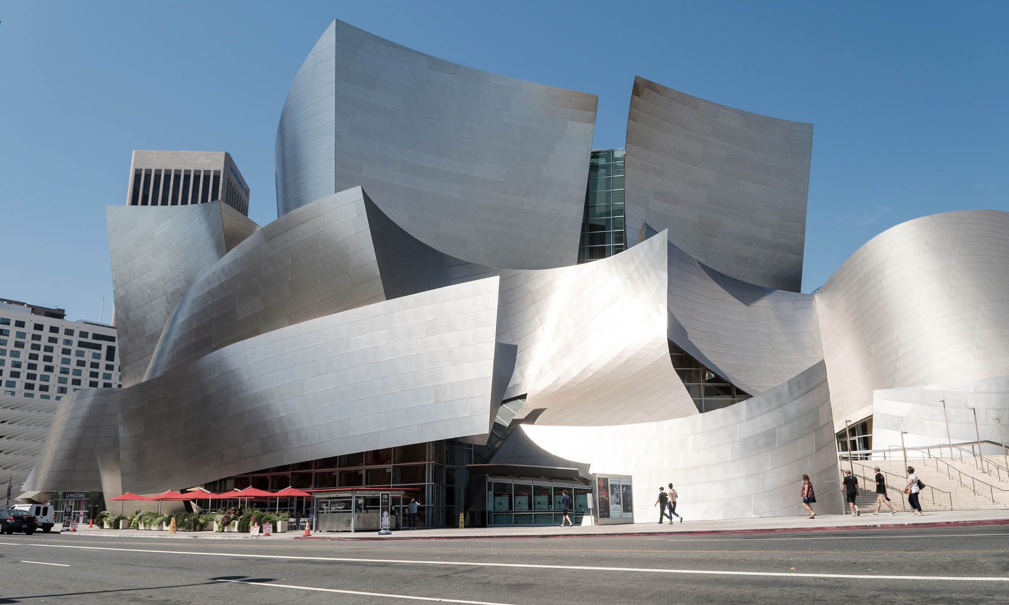 g-pulse-architekturstile-dekonstruktivismus-gehry-iStock-hero__1__26862_1658227478